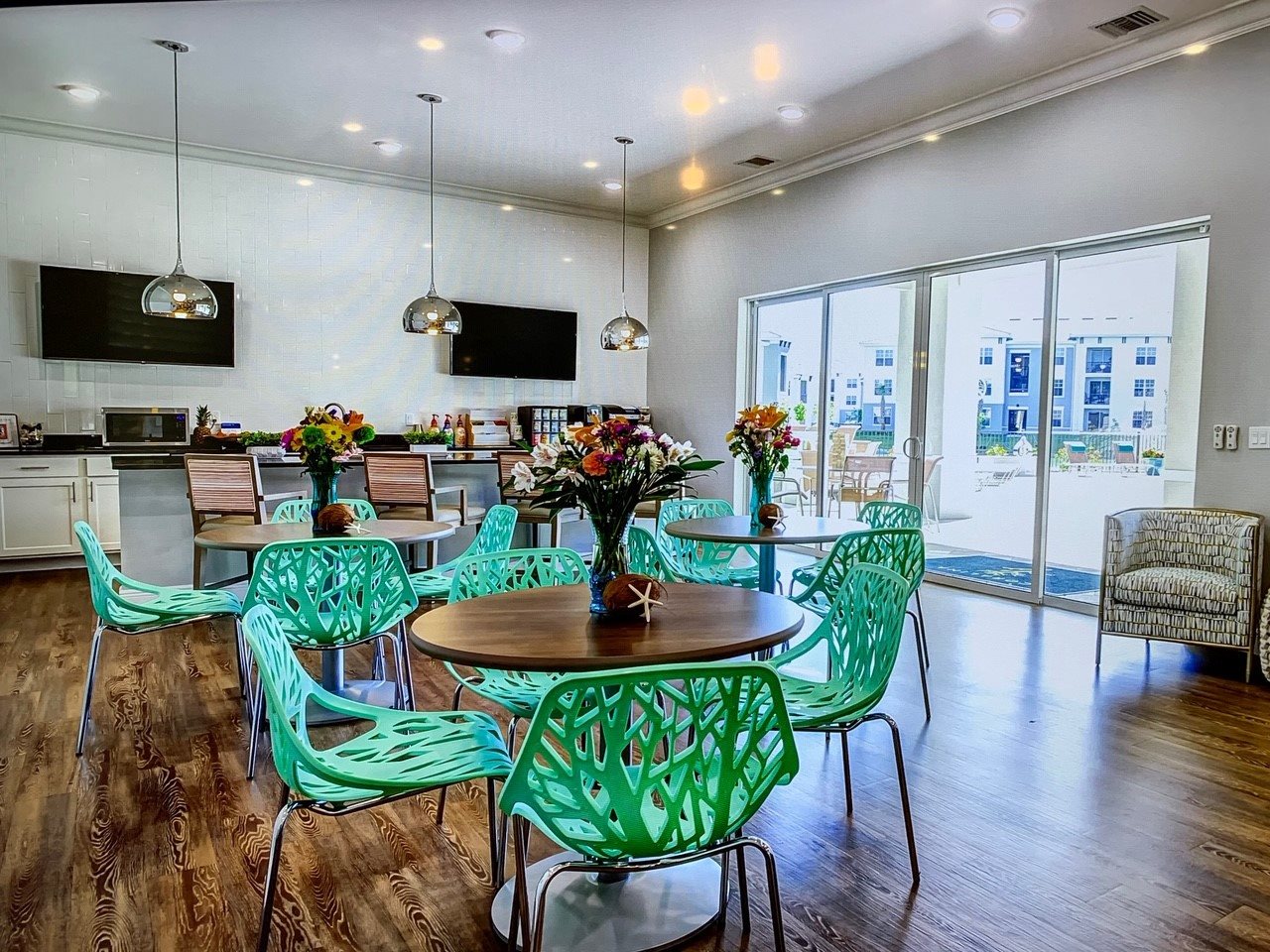 Coralina Apartments | Cape Coral, FL | WiFi Cafe Coralina Apartments | Cape Coral, FL | WiFi Cafe